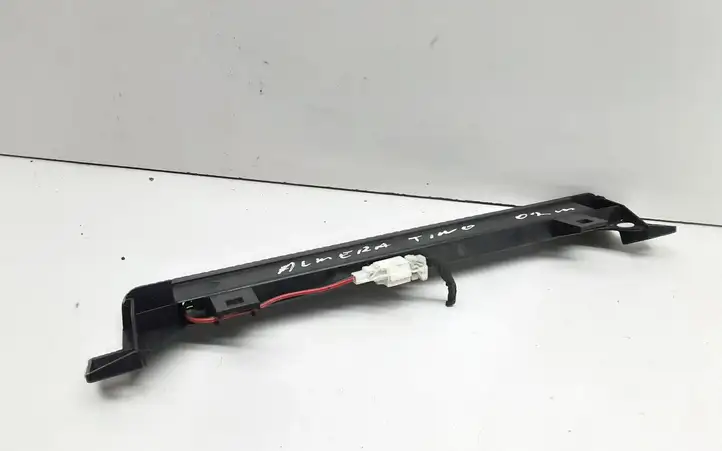 Nissan Almera (2000 - 2006) 26590BU000 Дополнительный стоп фонарь — фото 2