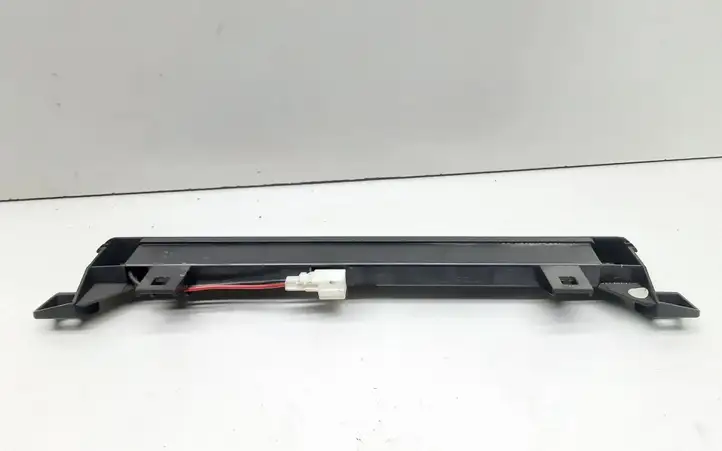 Nissan Almera (2000 - 2006) 26590BU000 Дополнительный стоп фонарь — фото 2