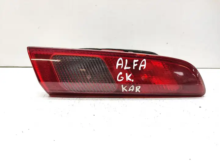 Alfa Romeo 156 (2002 - 2007) Задний фонарь в крышке багажника — фото 1