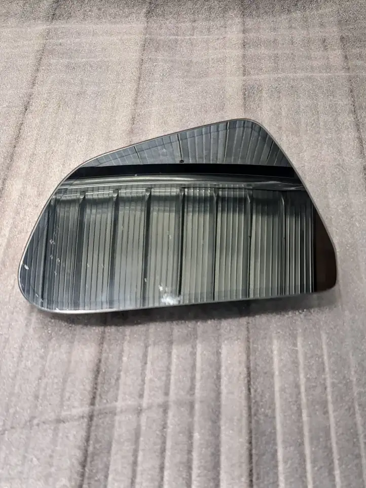 Tesla Model 3 (2017 - 2023) Элементы бокового зеркала — фото 1