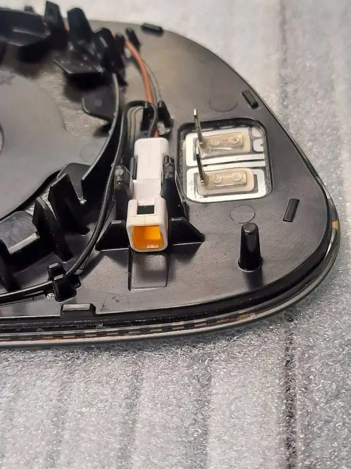 Tesla Model 3 (2017 - 2023) Элементы бокового зеркала — фото 4