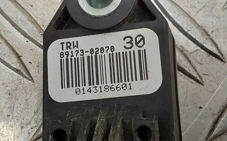 Toyota Verso (2012 - 2015) 8917302070 Датчик удара SRS — фото 3