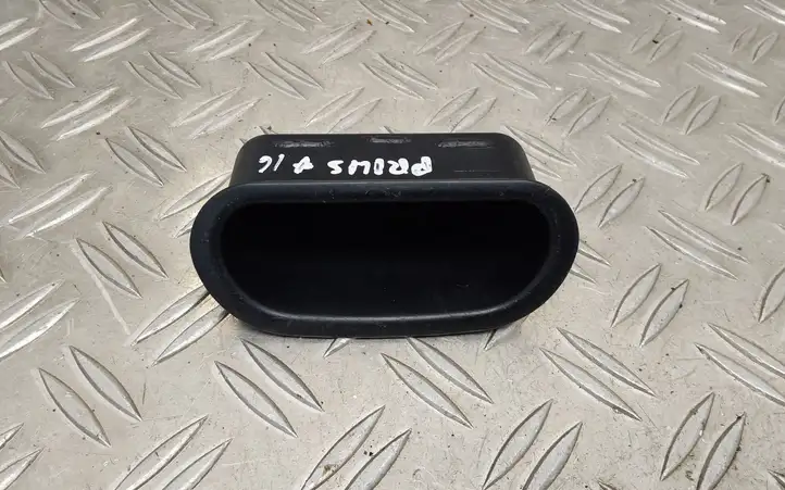 Toyota Prius+ (ZVW40) (2011 - 2018) 7481113010 — фото 1