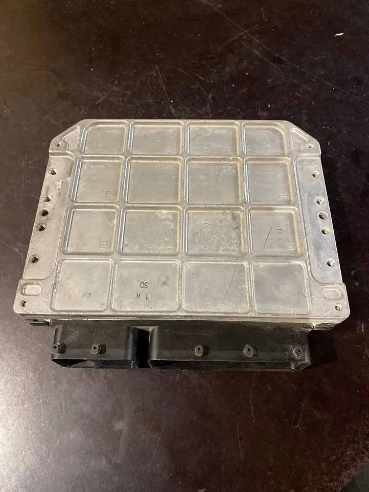Toyota RAV 4 (XA20) (2000 - 2005) 8966142F21 Блок управления двигателем (ЭБУ) — фото 5