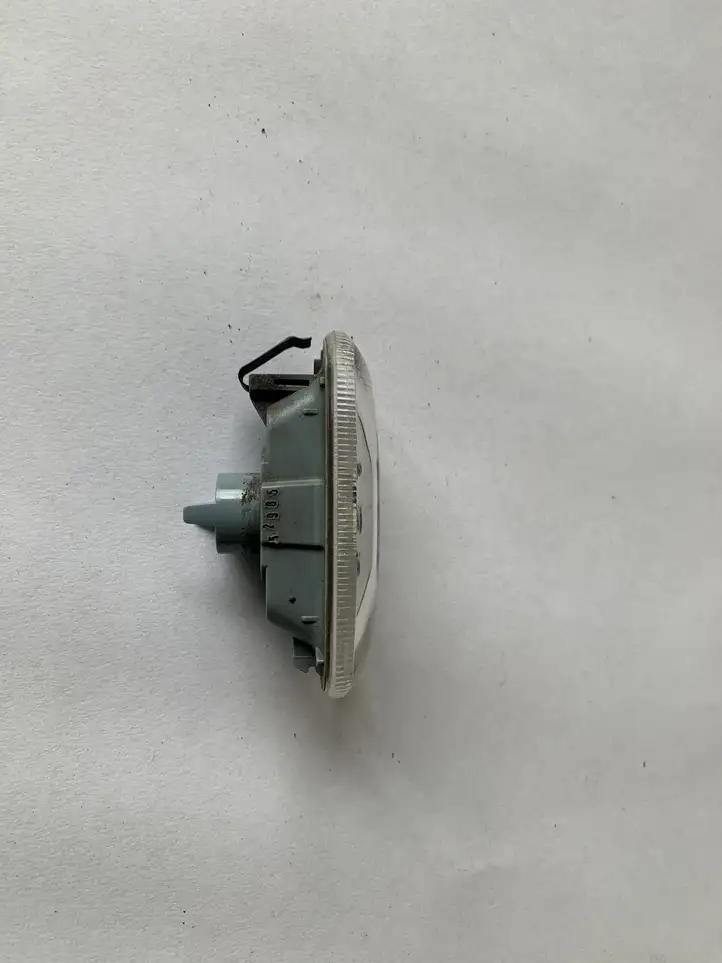 Audi A6 S6 C6 4F (2008 - 2011) 8E0949127 Поворотный фонарь крыла — фото 2