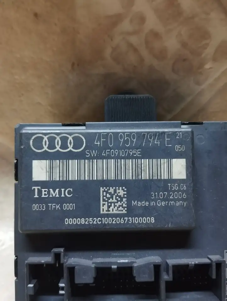 Audi A6 S6 C6 4F (2004 - 2008) 4F0959794E Блок управления дверью — фото 3