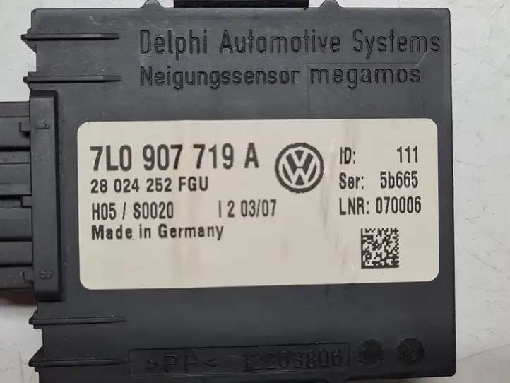 Volkswagen Touareg I (2002 - 2010) 7L0907719A Блок управления сигнализацией — фото 3