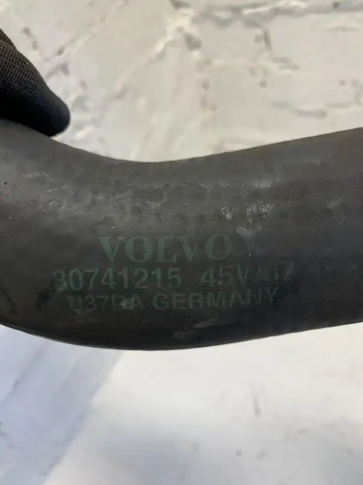 Volvo V50 (2004 - 2008) 30741215 Трубки интеркулера / Шланги интеркулера — фото 3