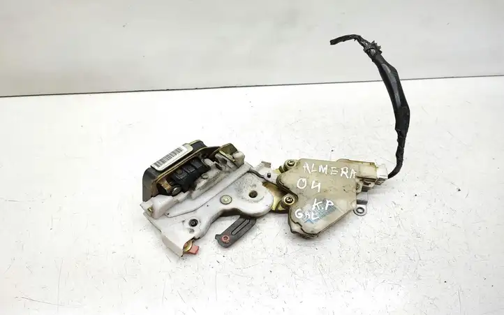 Nissan Almera N16 (2000 - 2010) 82553BM760 Замок задней двери — фото 1