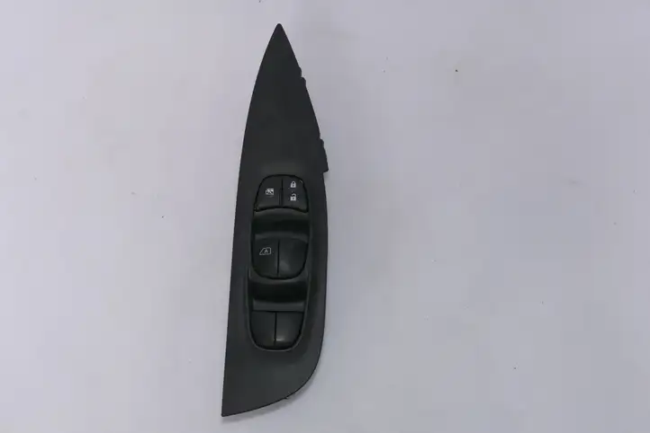 Nissan X-Trail T32 (2014 - 2021) 809614CE2A Блок кнопок стеклоподъемников — фото 1