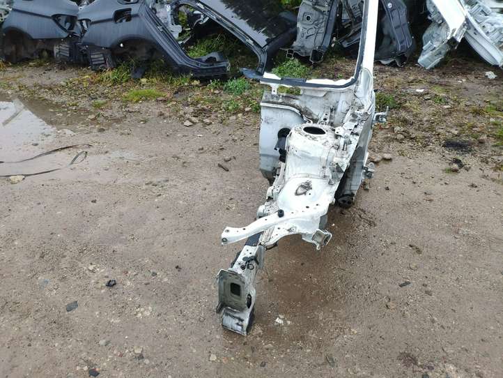 Toyota Avensis T270 (2012 - 2015)   Передняя четверть