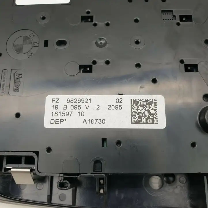 BMW 3 F30 F35 F31 (2012 - 2018) 6826921 Передняя подсветка — фото 6