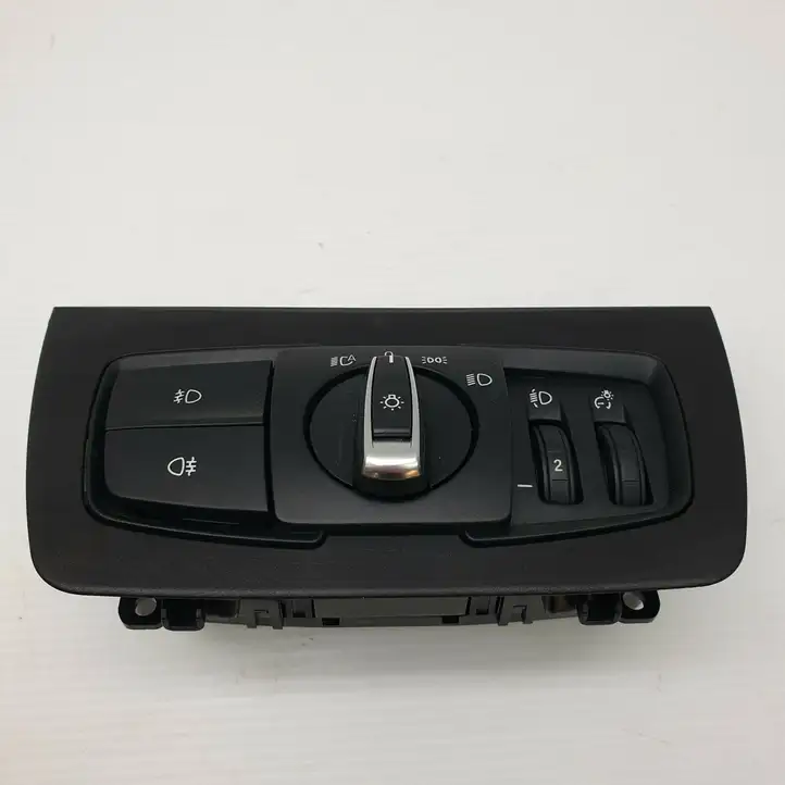 BMW 3 F30 F35 F31 (2012 - 2018) 6847514 Включатель фонарей — фото 3