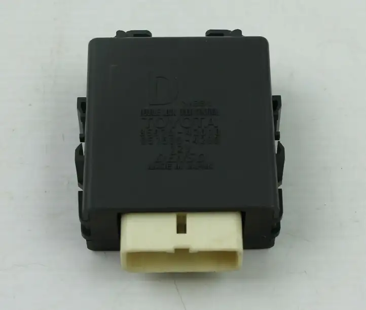(2014 - 2017) 8597042010 Блок управления центральным замком — фото 1