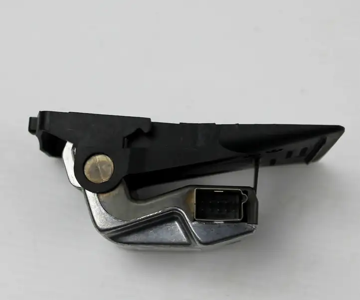 BMW 5 E60 E61 (2004 - 2010) 9137716 Камера в лобовом стекле — фото 3