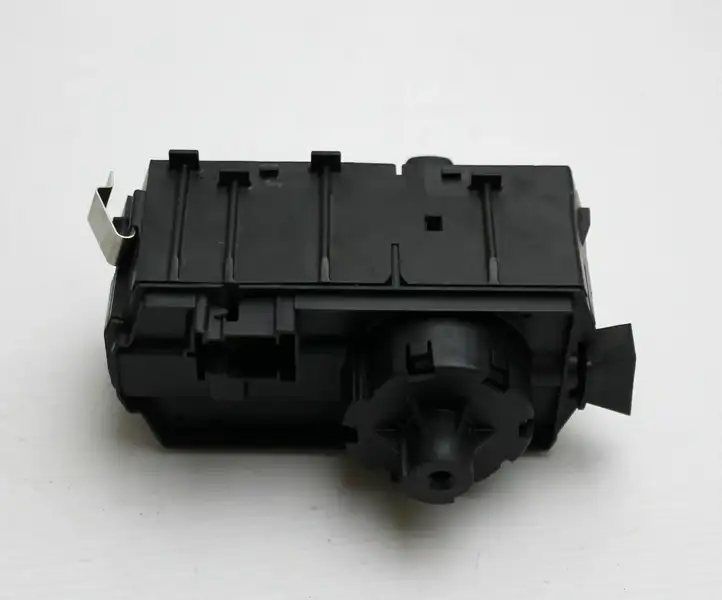 Mercedes-Benz ML W164 (2005 - 2011) A1645450304 Включатель фонарей — фото 3