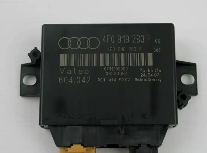 Audi Q7 4L (2005 - 2009) 4F0919283F Блок управления парктрониками — фото 2