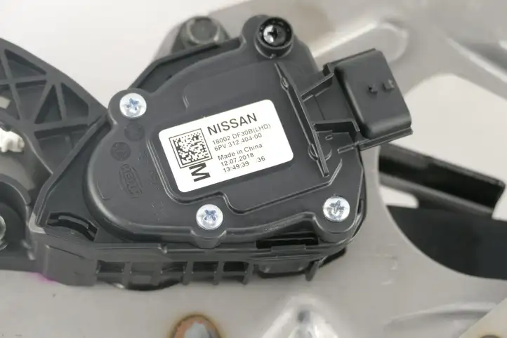 Nissan X-Trail T32 (2014 - 2021) 18002DF30BLHD Педаль акселератора — фото 2