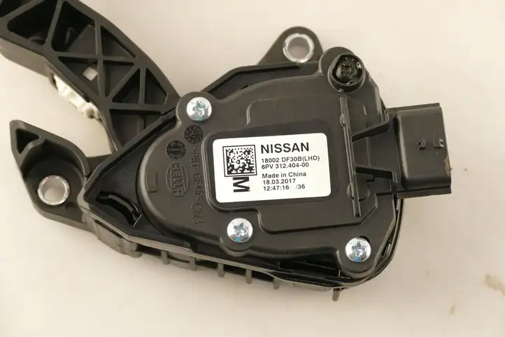 Nissan X-Trail T32 (2014 - 2021) 18002DF30BLHD0 Педаль акселератора — фото 3