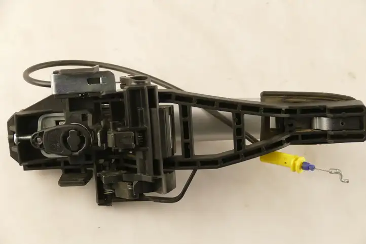 Ford Kuga II (2013 - 2019) AM51U218B08 Наружная ручка двери — фото 3