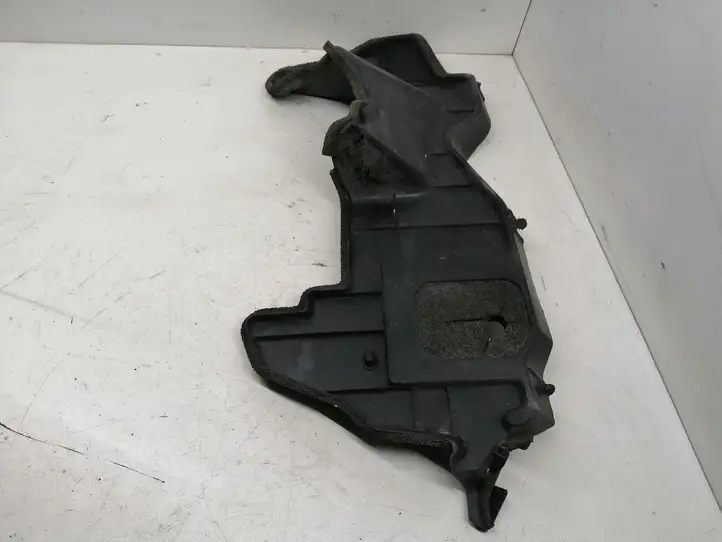 Toyota Prius (XW20) (2003 - 2009) 5328547010 Облицовка радиатора — фото 6