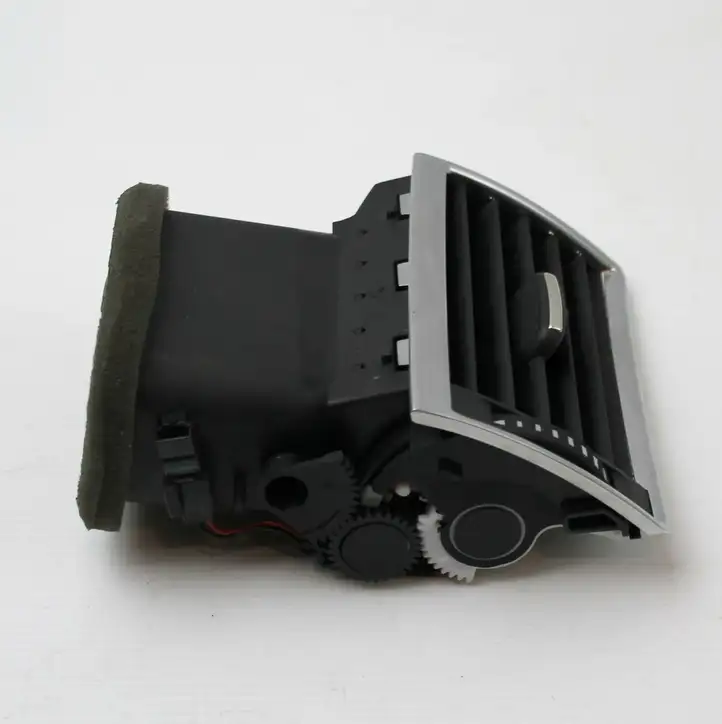 Audi A8 S8 D3 4E (2007 - 2010) 4E0820902 Боковой воздушный дефлектор — фото 2