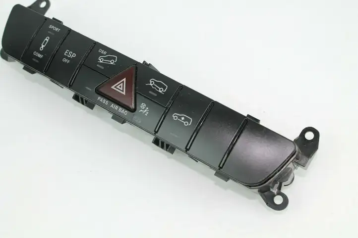 Mercedes-Benz ML W164 (2005 - 2011) A1648702510 Блок кнопок на панели — фото 3