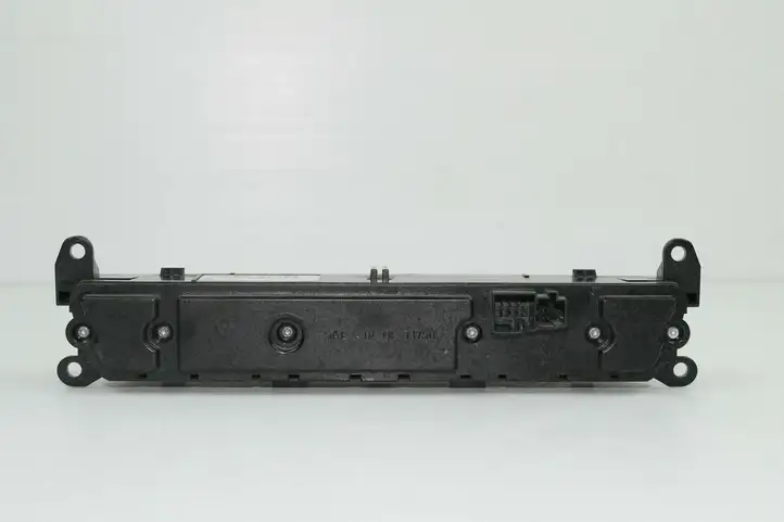 Mercedes-Benz ML W164 (2005 - 2011) A1648702510 Блок кнопок на панели — фото 4