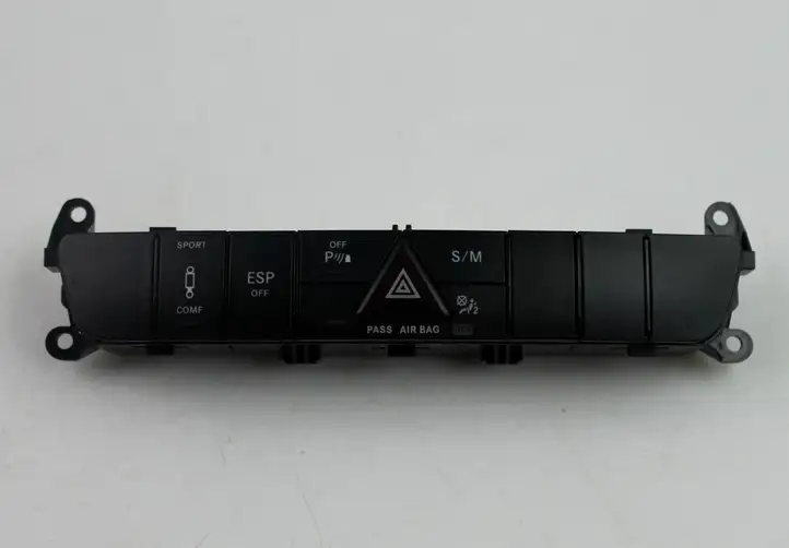 Mercedes-Benz ML W164 (2005 - 2011) A1648704110 Блок кнопок на панели — фото 1