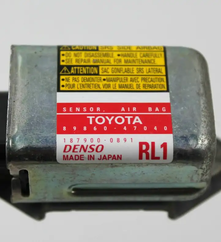 Toyota Prius (XW20) (2003 - 2009) 8986047040 Датчик удара SRS — фото 2