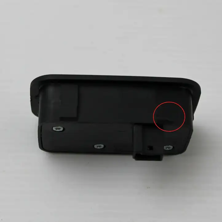 Mercedes-Benz ML W166 (2012 - 2017) A2128210551 Кнопка закрытия багажника — фото 2