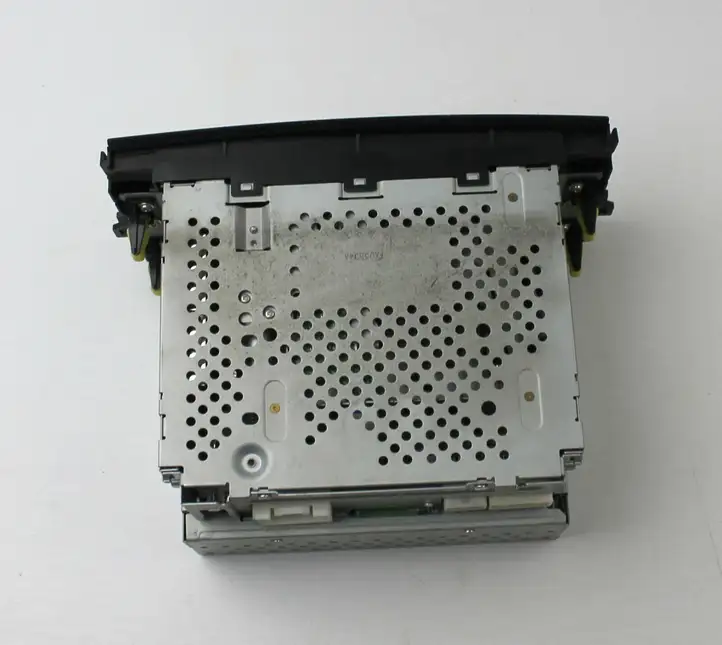 Toyota Prius (XW20) (2003 - 2009) 8612047120 Магнитола / мультимедийная система — фото 10