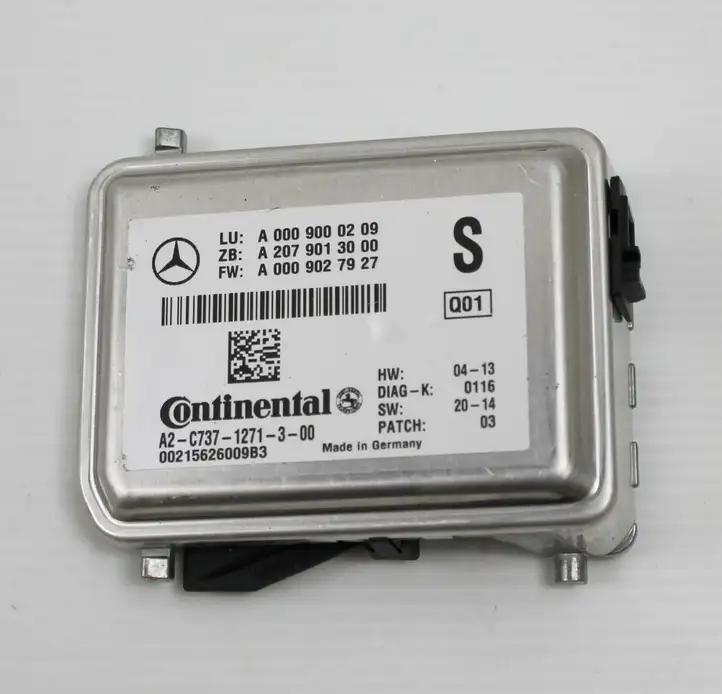 Mercedes-Benz GLA W156 (2017 - 2020) A0009000209 Камера в лобовом стекле — фото 1