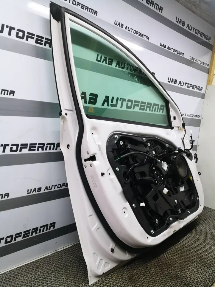 Hyundai i40 (2015 - ) Дверь — фото 4