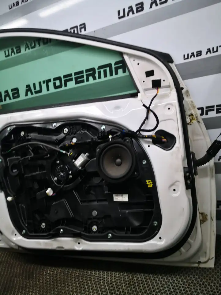 Hyundai i40 (2015 - ) Дверь — фото 7