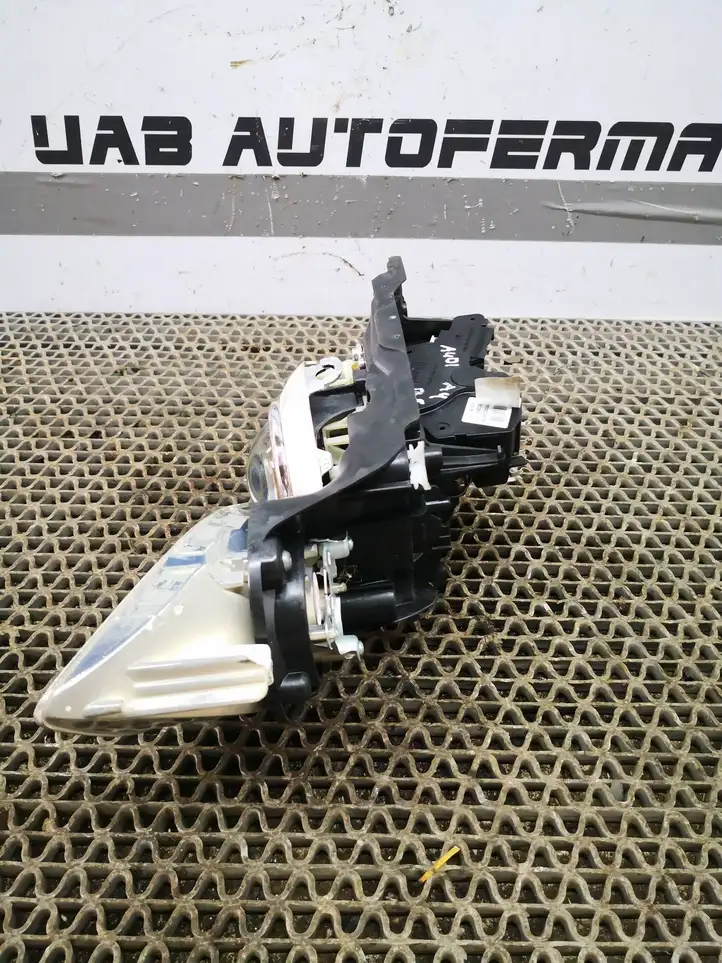 Audi A4 S4 B8 8K (2007 - 2011) 90068983 Запчасти передней фары — фото 7