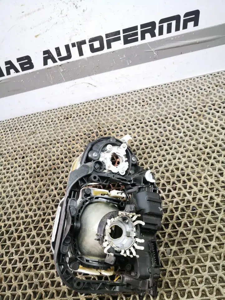 Audi A4 S4 B8 8K (2007 - 2011) 90068983 Запчасти передней фары — фото 8