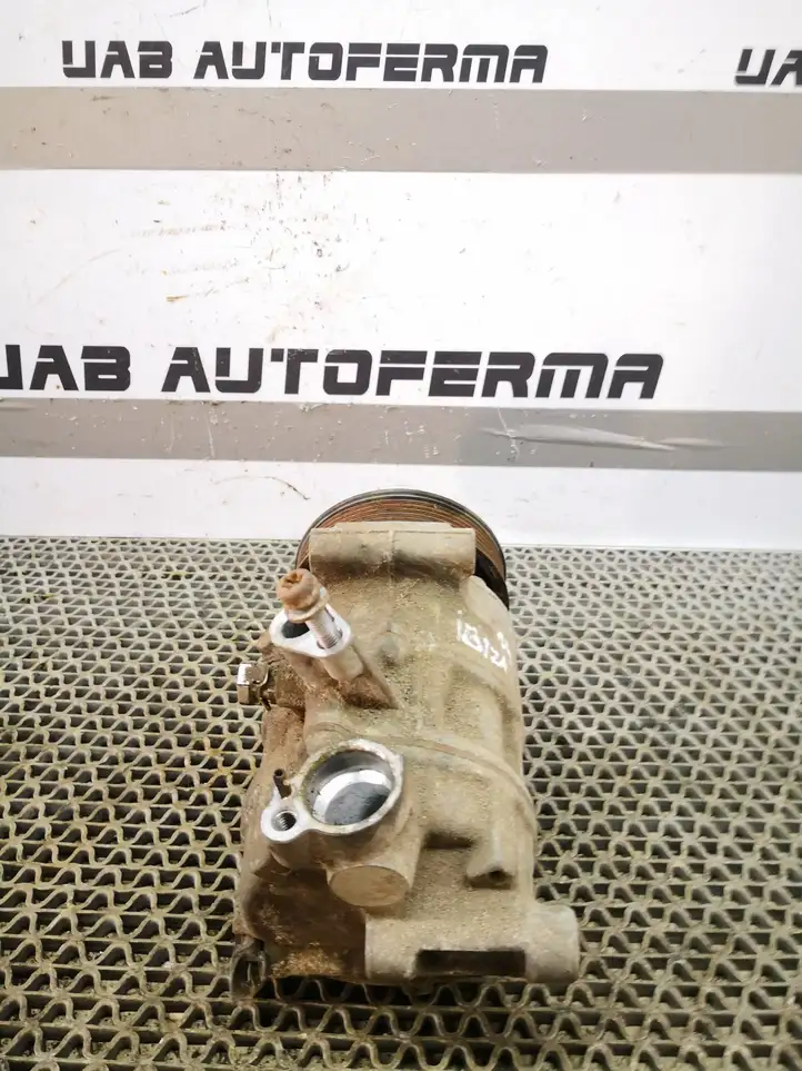 Seat Ibiza IV (6J,6P) (2008 - 2017) 5K0820803C Компрессор (насос) кондиционера воздуха — фото 3