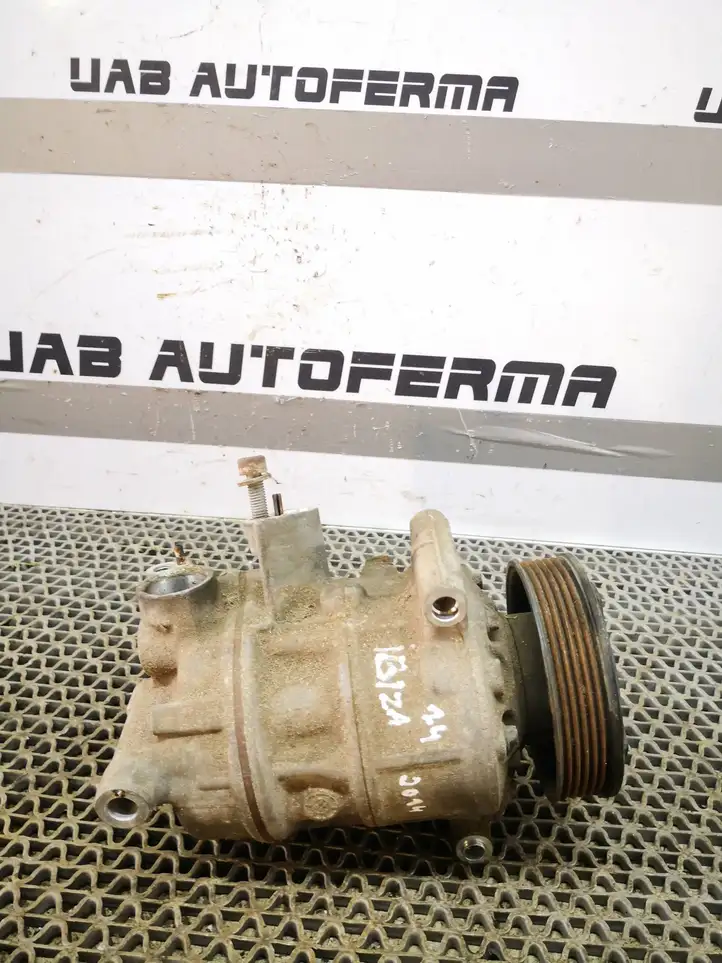 Seat Ibiza IV (6J,6P) (2008 - 2017) 5K0820803C Компрессор (насос) кондиционера воздуха — фото 4