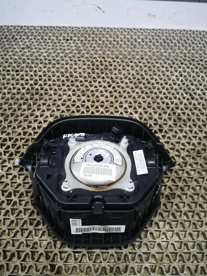 Kia Picanto (2011 - 2015) 569001Y060EQ Подушка безопасности руля — фото 6