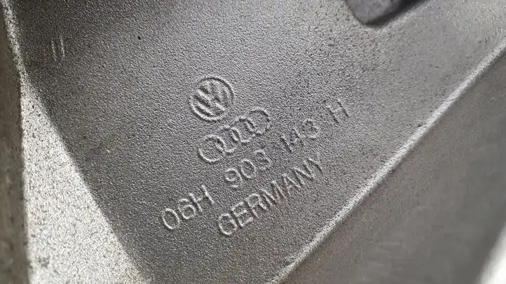Audi A3/S3 8V (2012 - 2016) 06J117021J Кронштейн генератора — фото 4