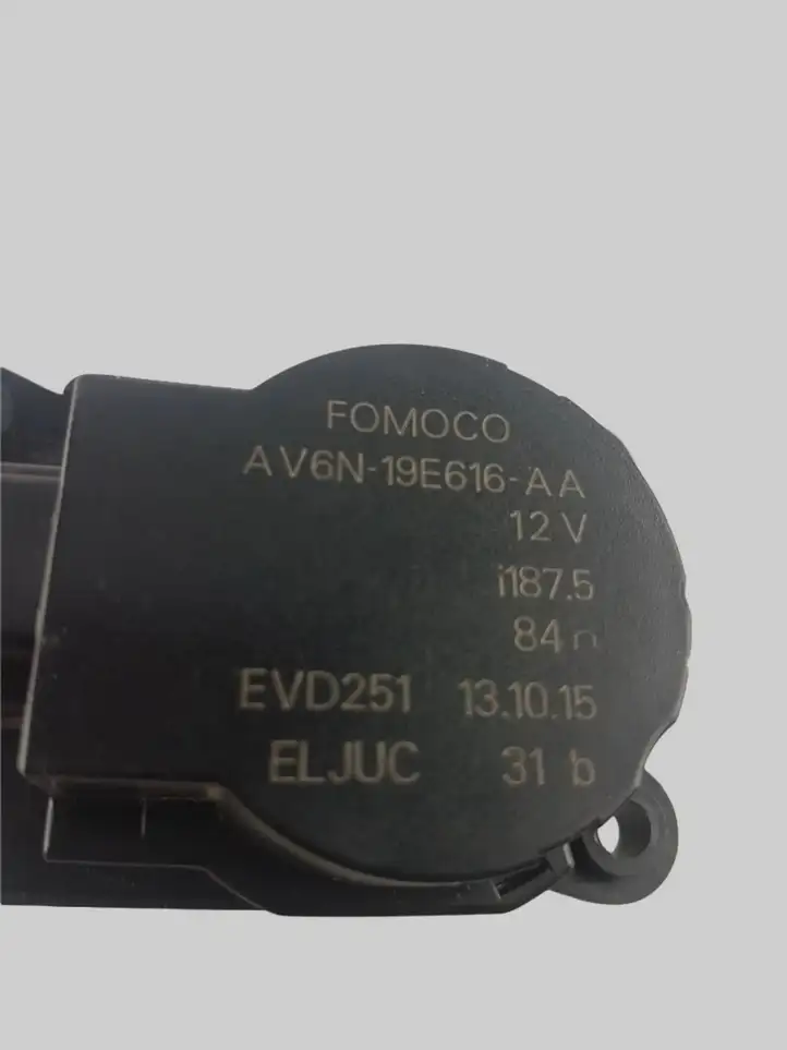 Ford Kuga II (2013 - 2019) AV6N19E616AA Двигатель задвижки потока воздуха — фото 4