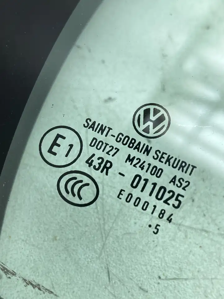 Volkswagen PASSAT B7 (2011 - 2014) 3G9845214 Форточка двери — фото 3