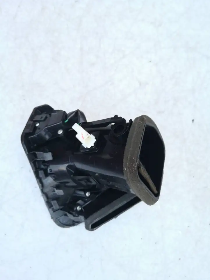 Lexus IS 220D-250-350 (2005 - 2010) 5565053030 Боковой воздушный дефлектор — фото 2