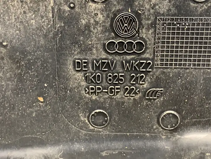 Volkswagen Touran I (2003 - 2010) 1K0825212 Боковая защита днища — фото 2