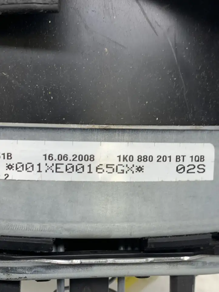 Volkswagen Touran I (2003 - 2010) 1K0880201BT Подушка безопасности руля — фото 2