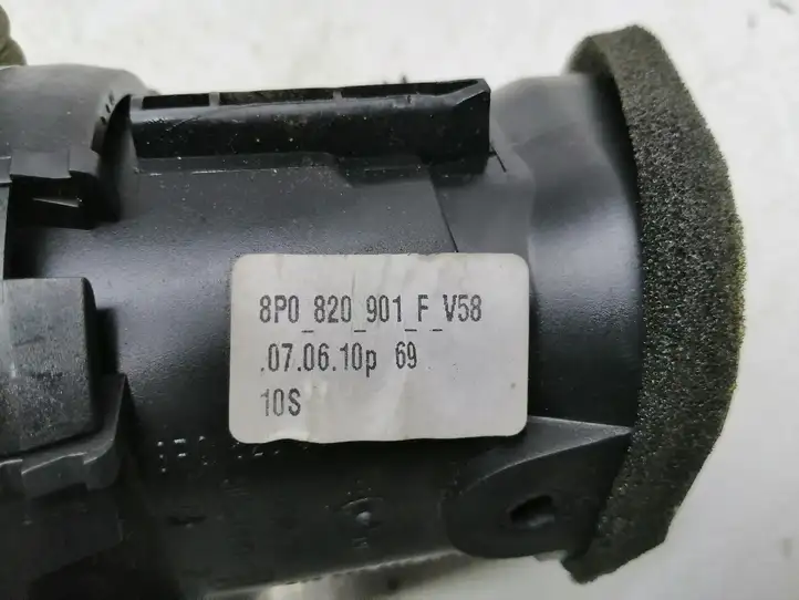 Audi A3/S3 8P (2008 - 2013) 8P0820901F Боковой воздушный дефлектор — фото 4
