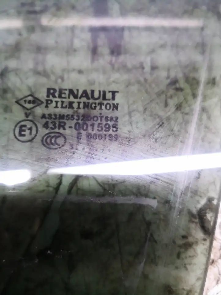 Renault Captur (2013 - 2020) 43R001595 Стекло задней двери — фото 2