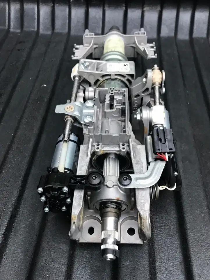 BMW 7 F01 (2008 - 2016) 6787926 Комплект оси рулевого колеса — фото 2
