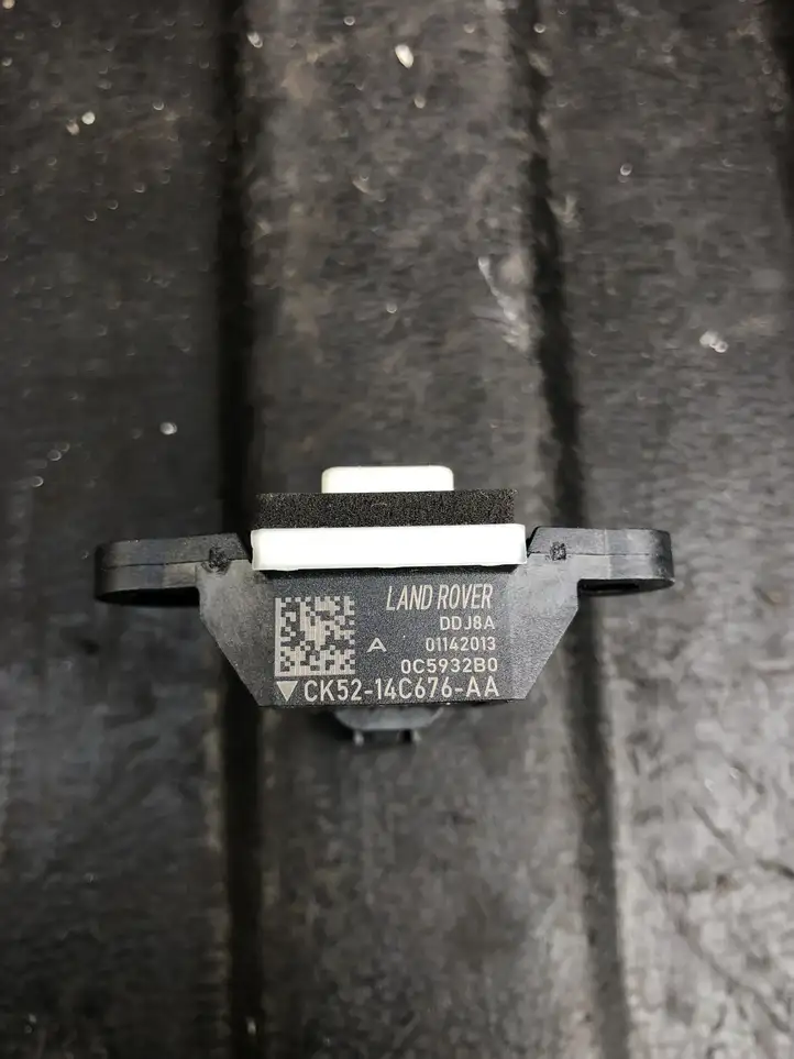 Land Rover Evoque I (2011 - 2015) CK5214C676AA Датчик удара SRS — фото 3